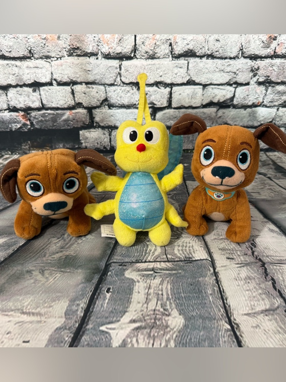 Disney’s Doc McStuffins Set Of 3 Plush Toys Flicker and Set Of 2 Findo Dogs